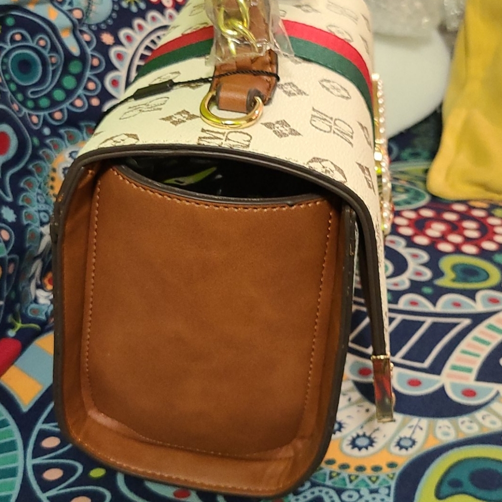 Bags - Picture 3 of 4